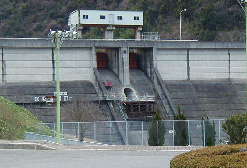 ダムゲートレス化工事の写真
